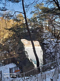 도담삼봉 이미지