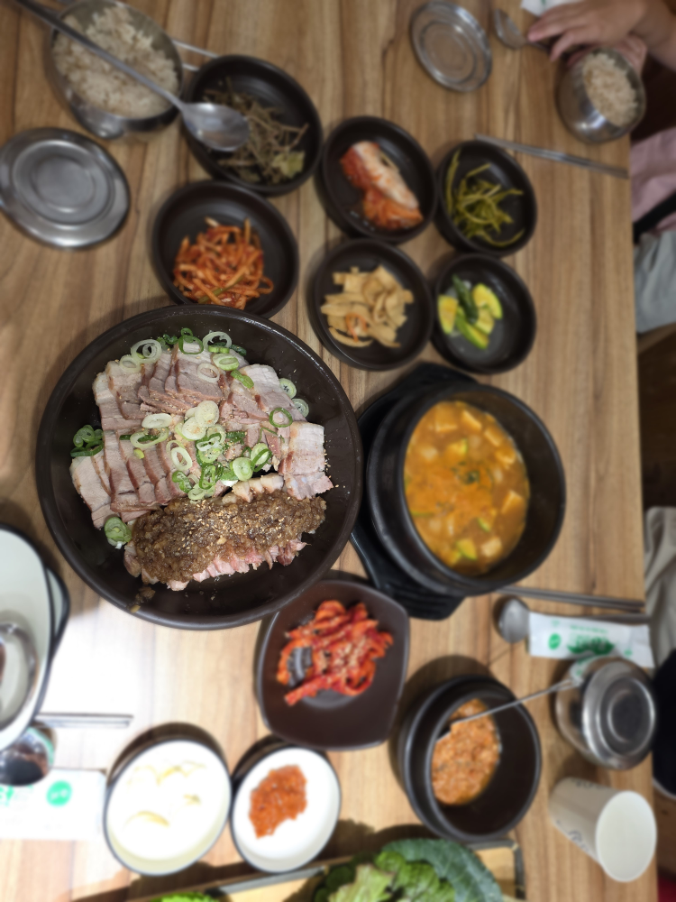 단양흑마늘쌈밥 이미지