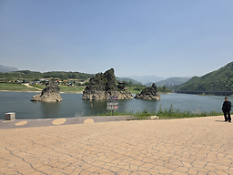 도담삼봉 이미지