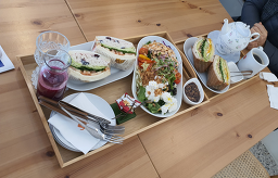 스물넷일곱 이미지