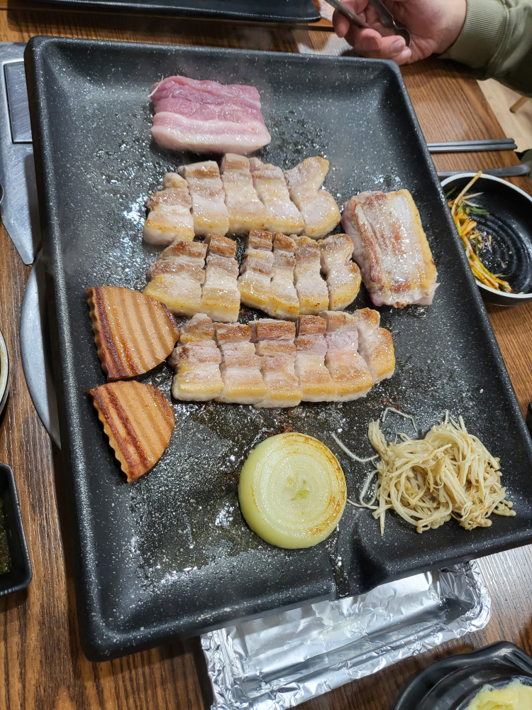 사랑방생삼겹살전문 이미지