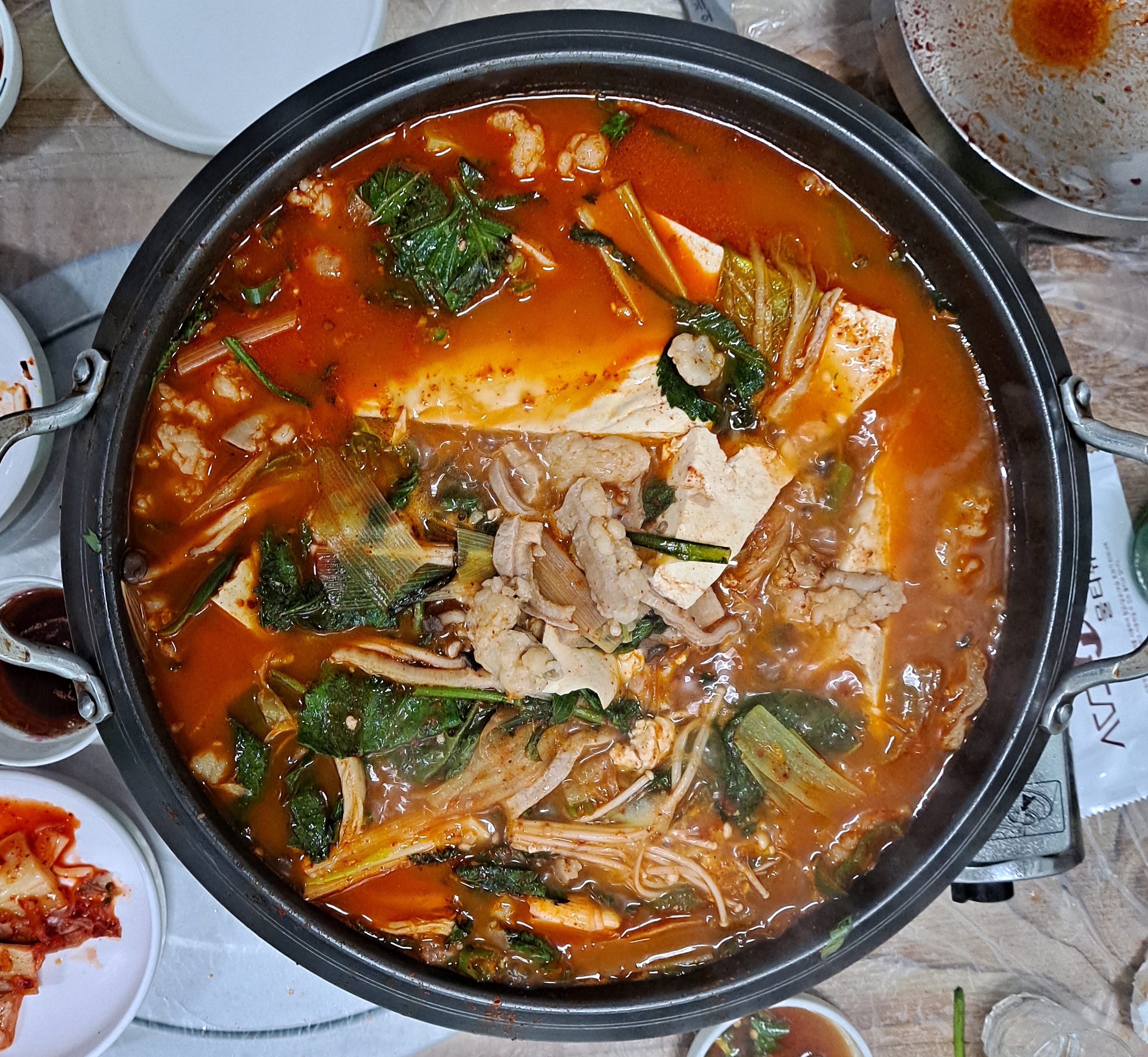 곱창내장전골 中