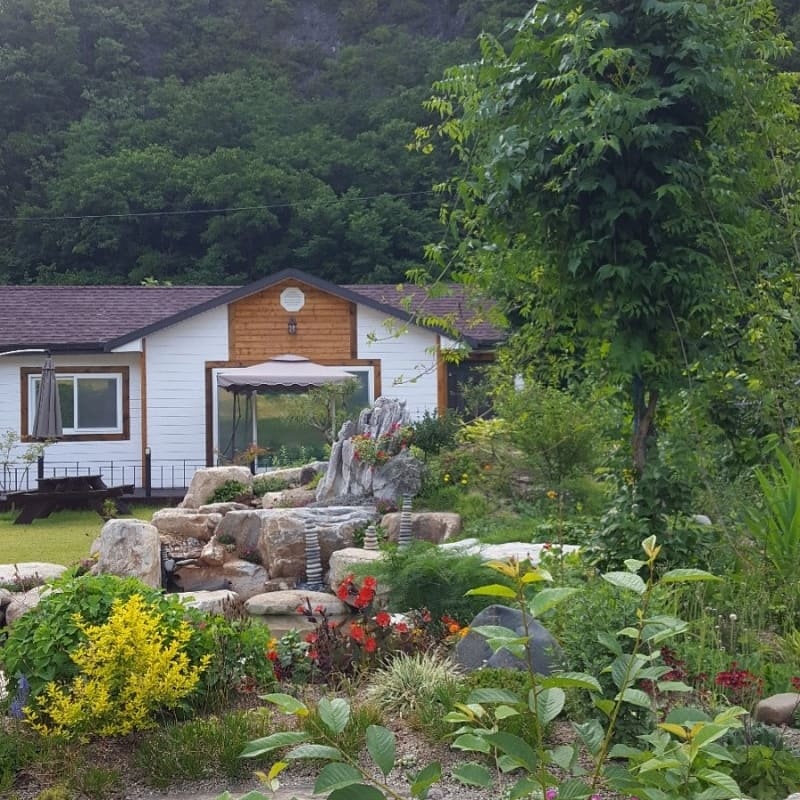 꽃뜨락단양펜션 이미지