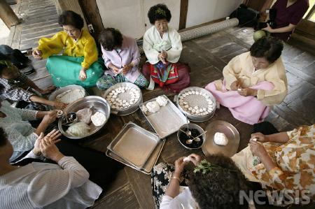 전통맏며느리 이미지
