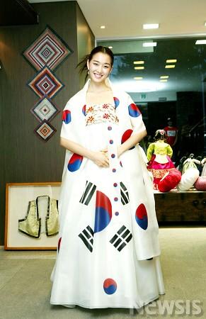 이지현한복 이미지