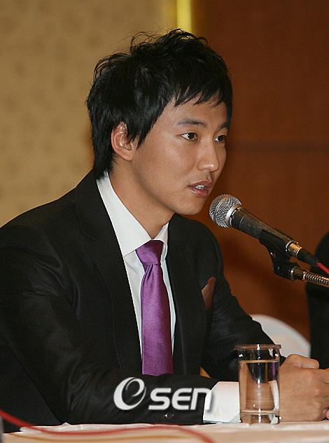 이한 이미지