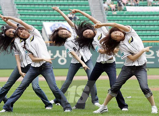 춤추는머리카락 이미지