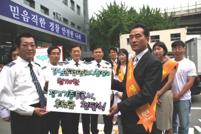 일공공일 안경콘택트 이미지
