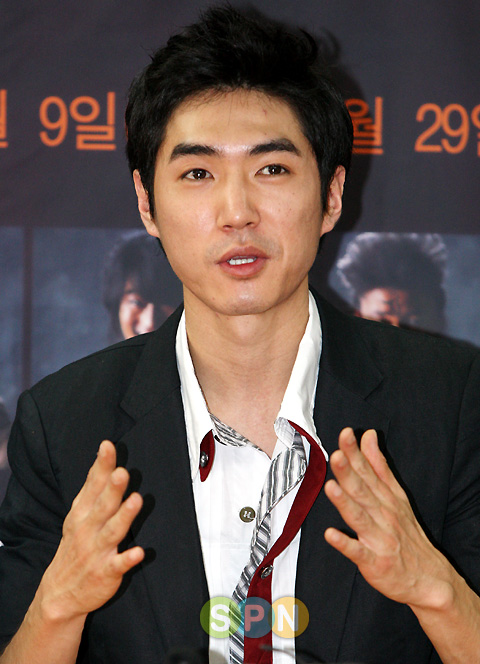 아쿠스튜디오 이미지