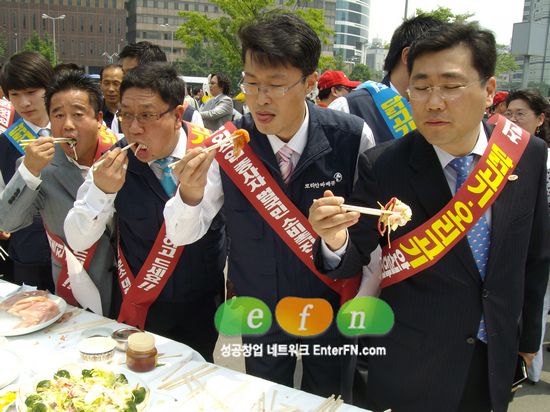 오리랑닭이랑 이미지