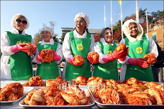 얀이네김치 이미지