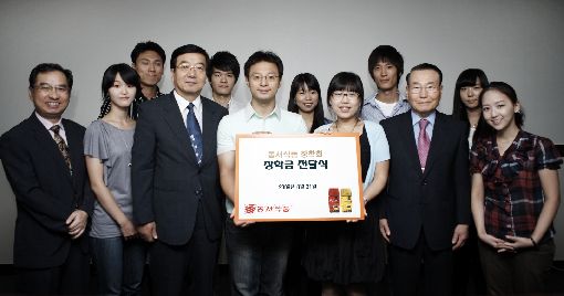 동서식품(주) 이미지