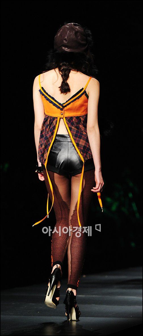 더눈길 이미지
