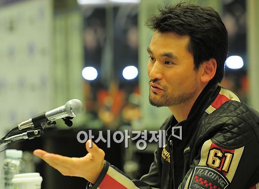파이어리츠휘트니스 이미지