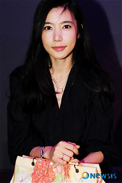 설윤형 이미지