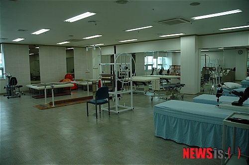 연재활의학과 이미지
