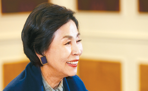 손*숙 이미지