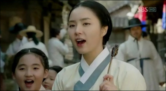 뿌리깊은나무 이미지