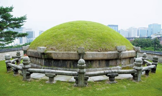 OLD-NEW 이미지