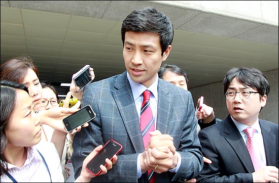 술래잡기 이미지