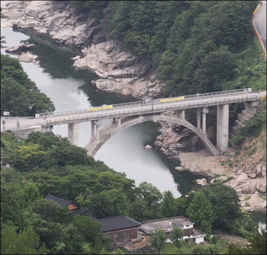 용유담 이미지