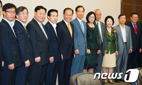 (주)와이지원 이미지