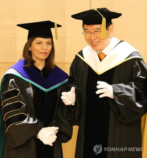 코스타리카 대통령과 박청 총장