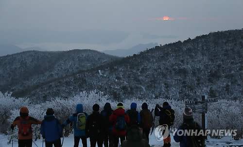정상에서 본 백두대간 이미지