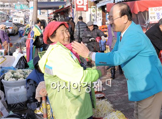 김충석 수산 이미지