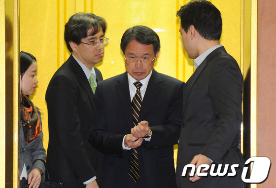 아시아검정공사 이미지