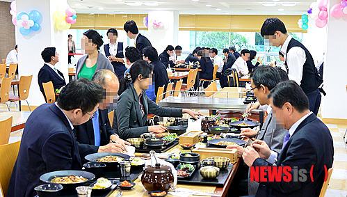 신세계푸드 직원식당 이미지
