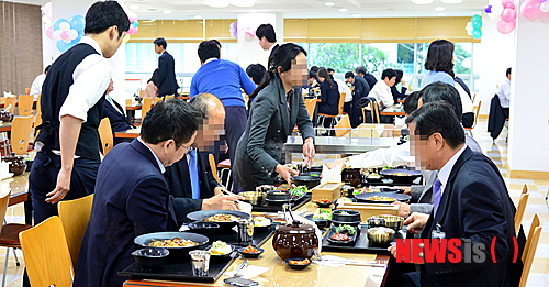 신세계푸드 직원식당 이미지