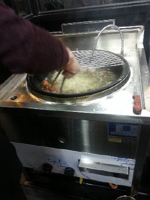 가마솥품은치킨 이미지