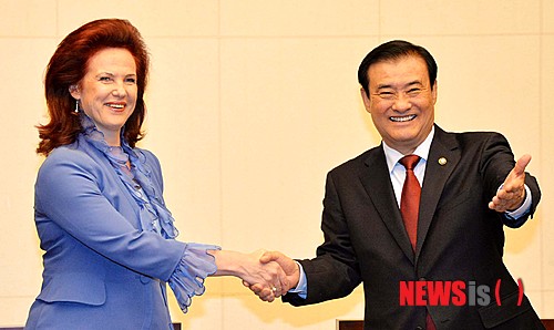 아볼 이미지