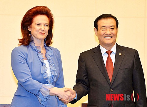 아볼 이미지