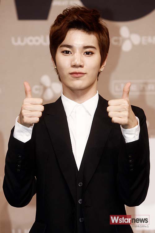 W(월드)투어 이미지