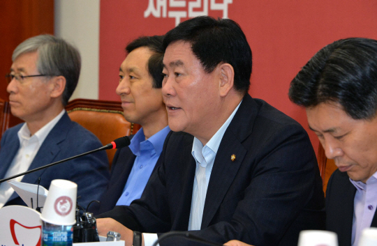 이은 이미지