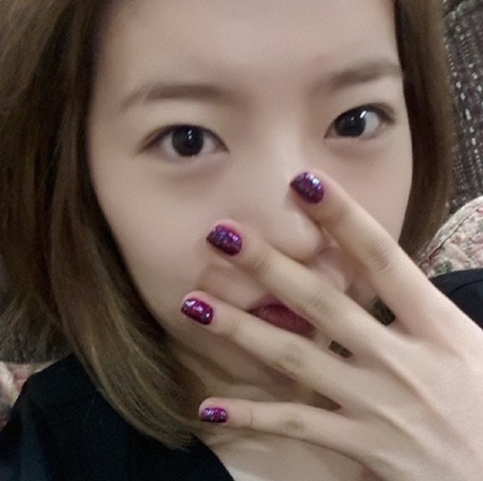 자랑손네일 이미지