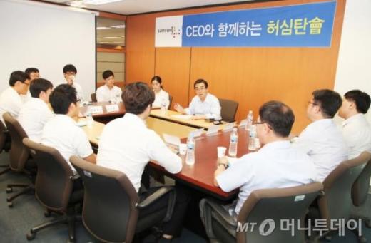 김*윤 이미지
