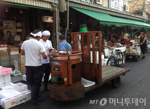 시장초밥 이미지