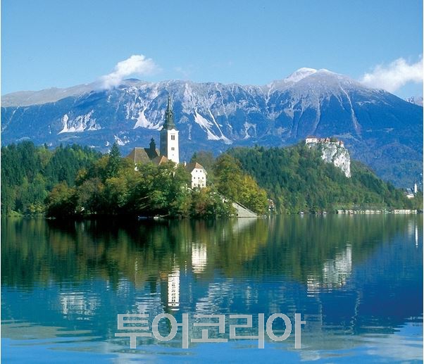 호수 이미지
