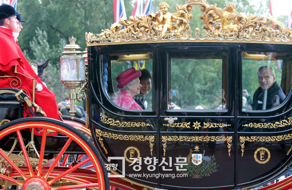 황금마차 이미지