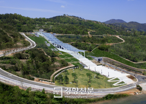 예울마루 공연장 이미지