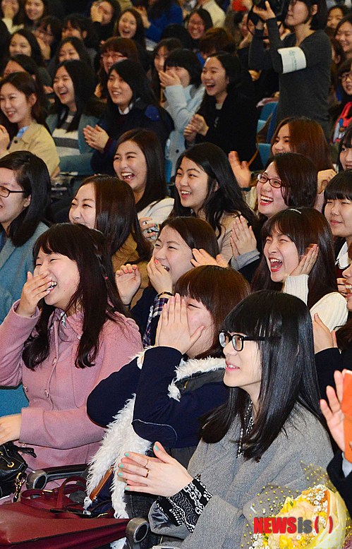 박장대소 이미지