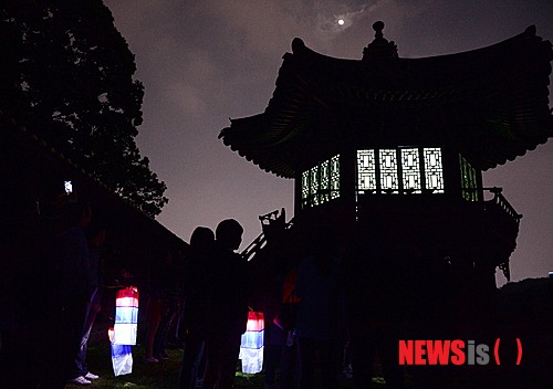 달빛 이미지