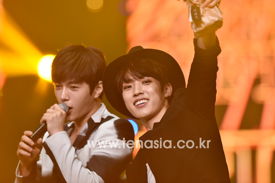 동우 이미지