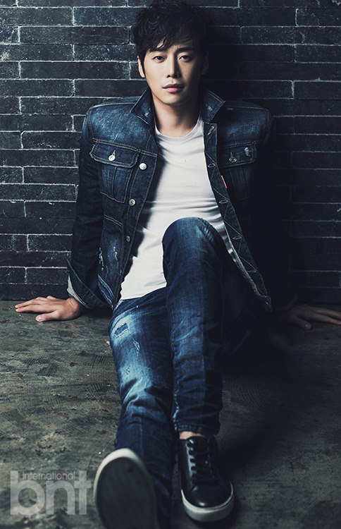 사진작가 섭외가 신의 한수였던 신문사 클라스 ㄷㄷㄷㄷㄷ.JPG | 인스티즈