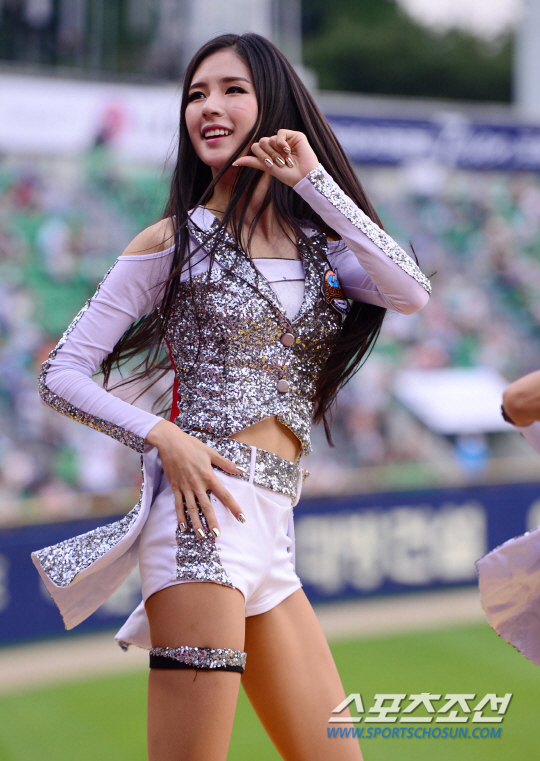 금빛네일 이미지