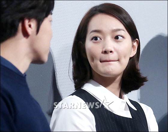 보조개 이미지