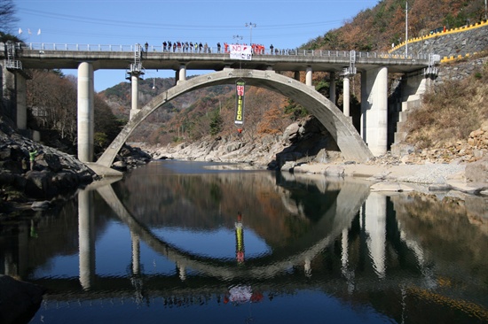 용유담 이미지